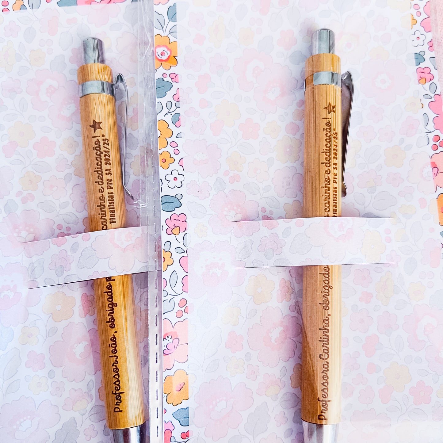 Caneta Personalizada para Professores com Embalagem Floral