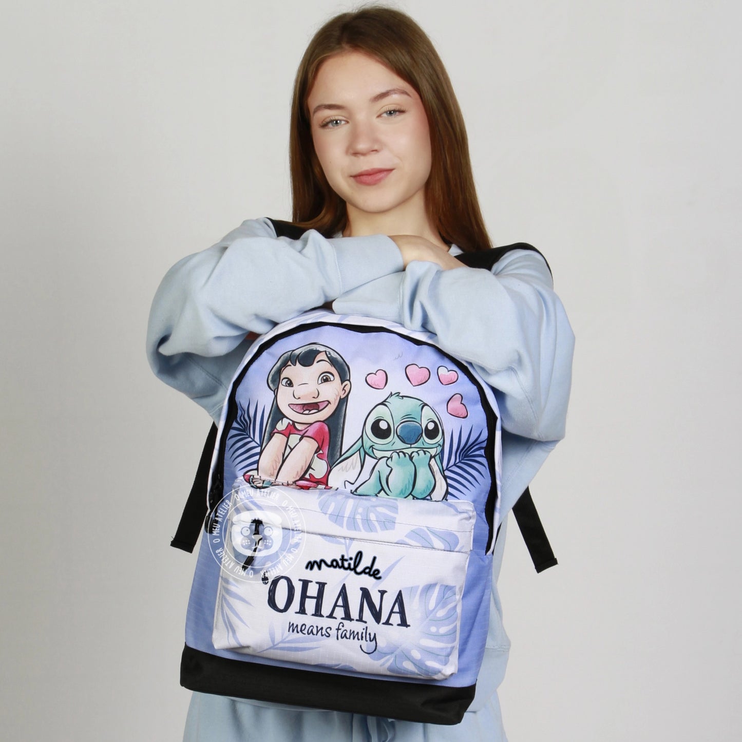 Mochila Personalizada Lilo & Stitch – "Ohana Means Family" com Nome