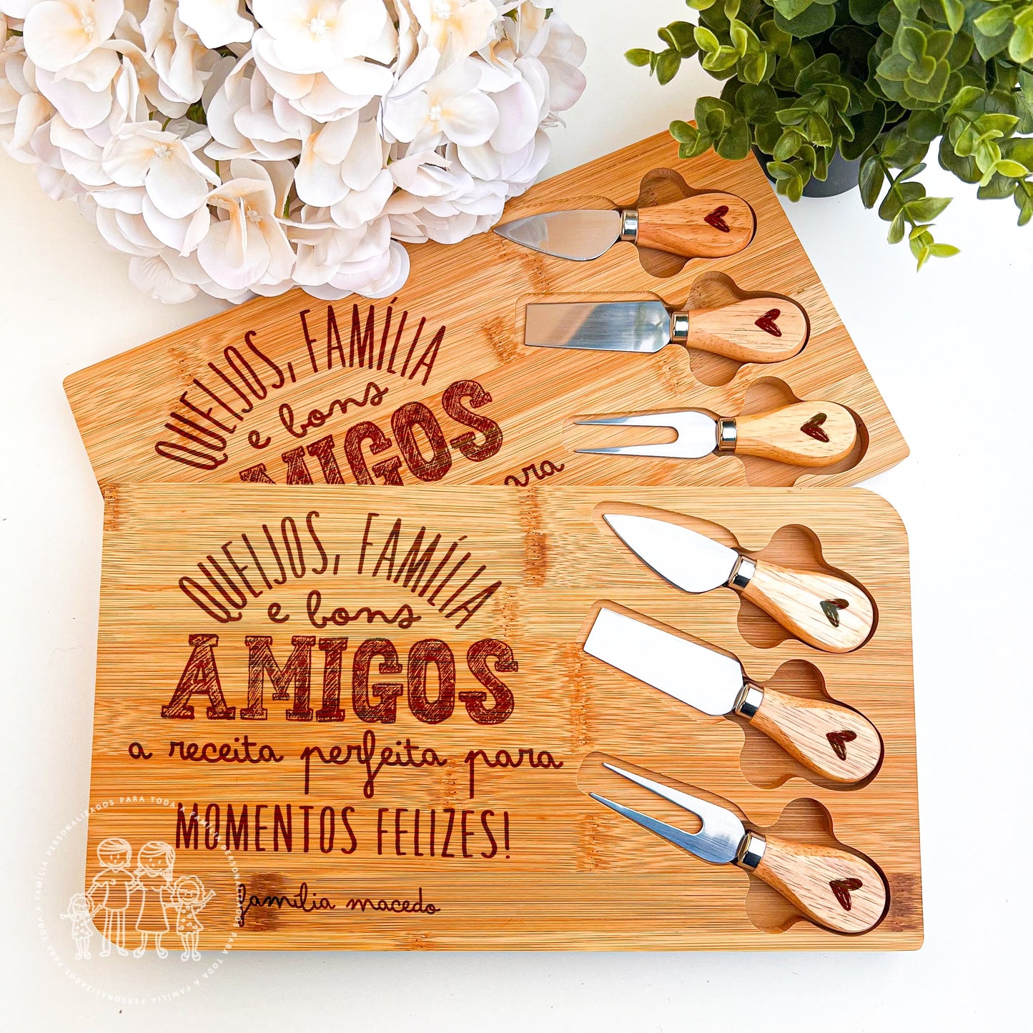 Set de Queijos Personalizado "Queijos, Família e Bons Amigos"