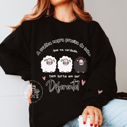 Sweatshirt “Ovelha Negra”