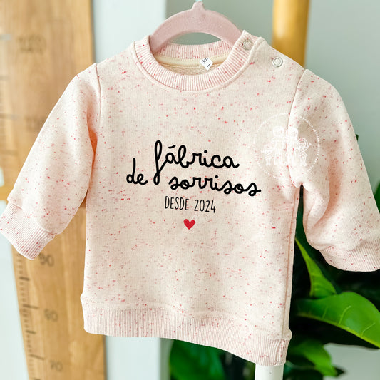 Sweatshirt bebé menina “Fábrica de Sorrisos desde…”