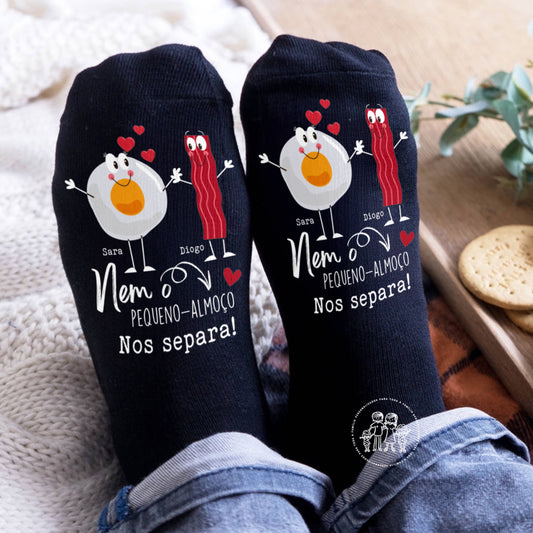 Meias personalizadas “Nem o pequeno-almoço nos separa!”