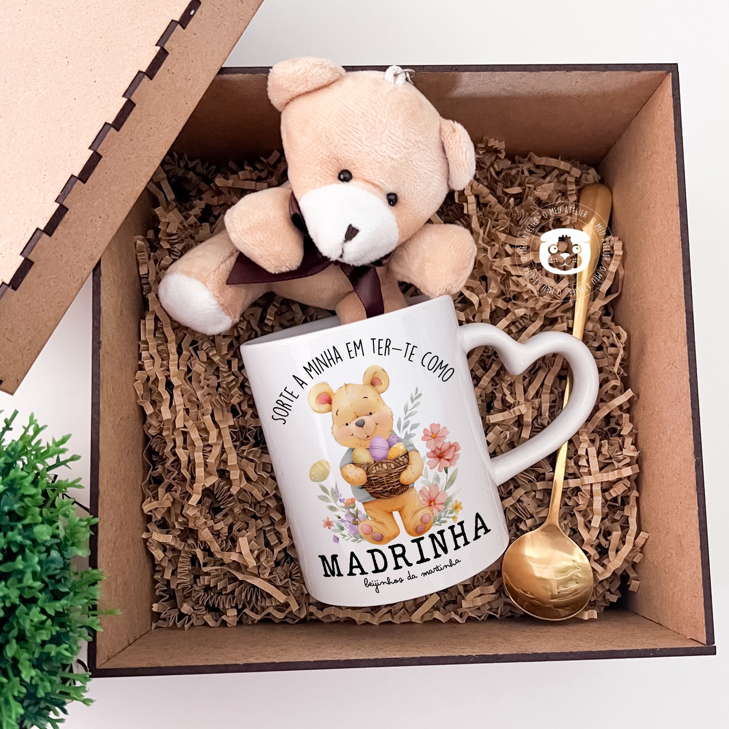 Conjunto de Caneca, porta-chaves e Colher Personalizado - Madrinha