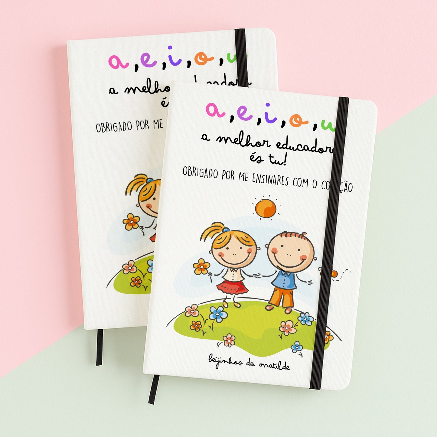 Bloco de Notas A5 “a,e,i,o,u” – Personalizado para Educadoras, Professoras ou Auxiliares