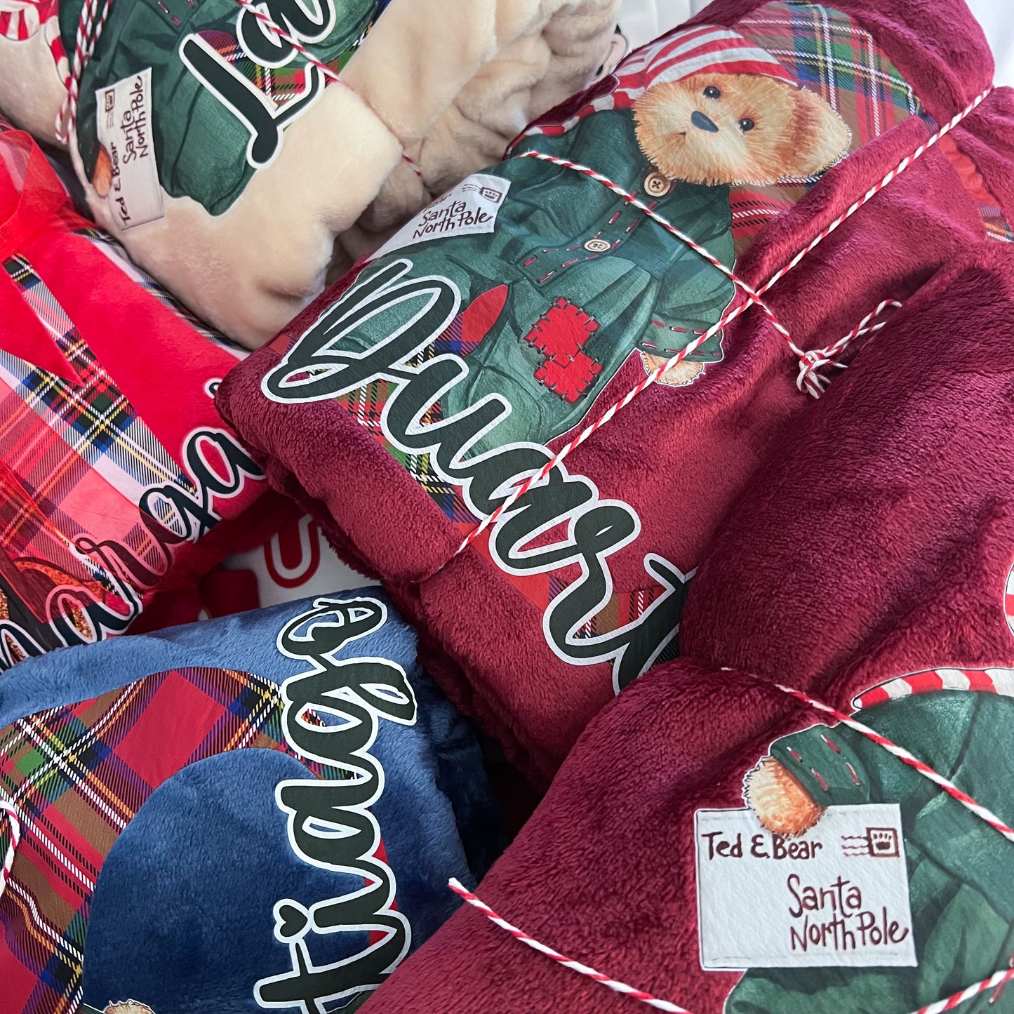 Manta Personalizada de Natal com Nome – Ursinho Fofo
