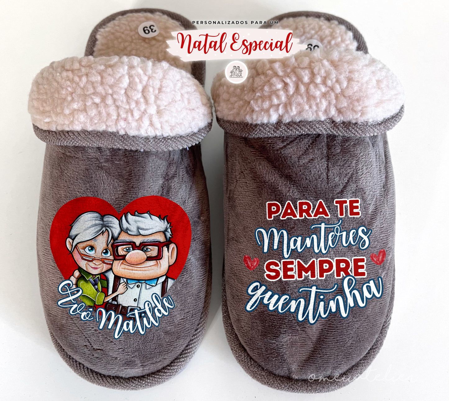 Chinelos pelo de carneiro personalizados “Ellie & Carl”