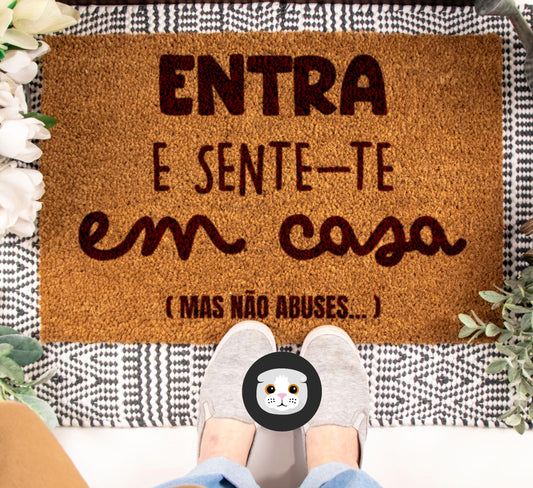 Tapete de entrada personalizado “Entra… mas não abuses”