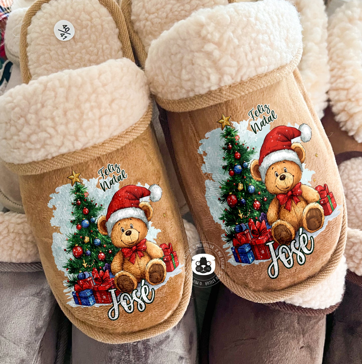 Chinelos de Natal Personalizados com Ursinho – Super Macios e Confortáveis