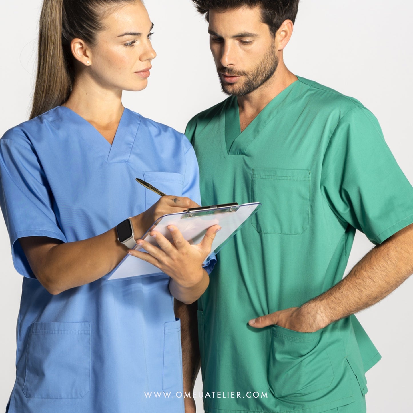 Túnica Médica Unissexo Personalizada | Conforto Profissional