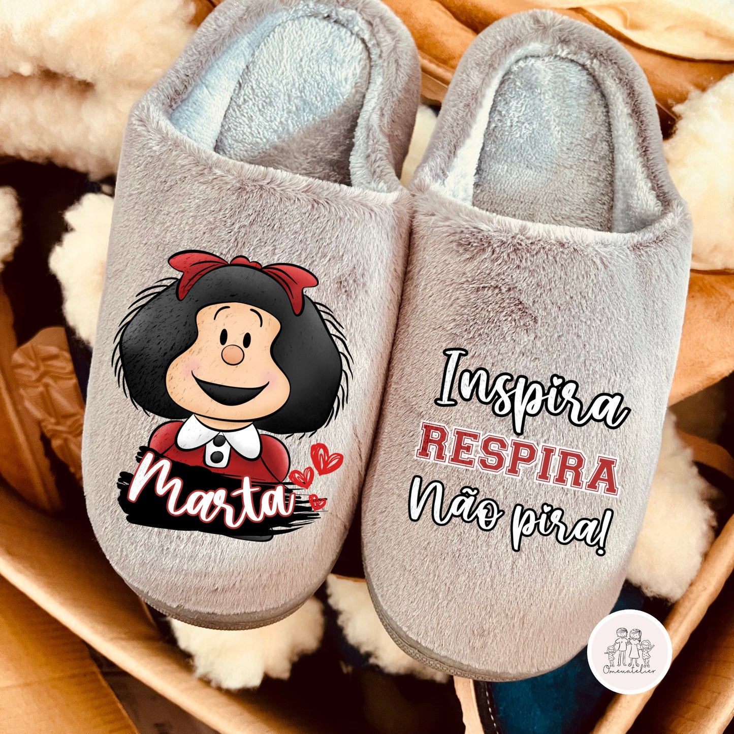 Chinelos de pêlo curto personalizados “Inspira, Respira, Não Pira”