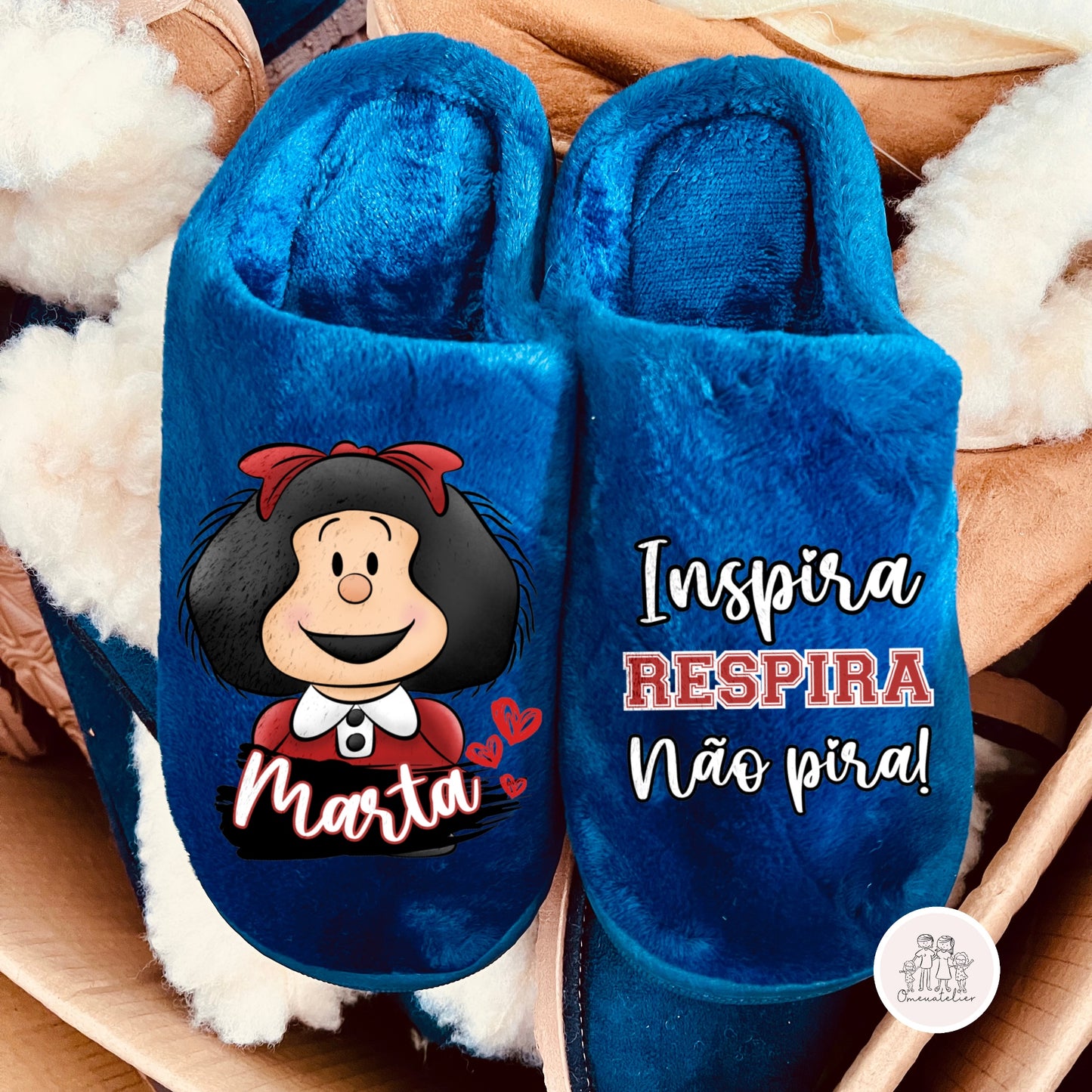 Chinelos de pêlo curto personalizados “Inspira, Respira, Não Pira”