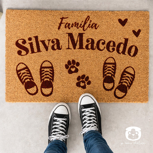 Tapete de entrada personalizado - Família Pegadas