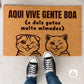 Tapete de entrada personalizado - Gente boa e gatos mimados