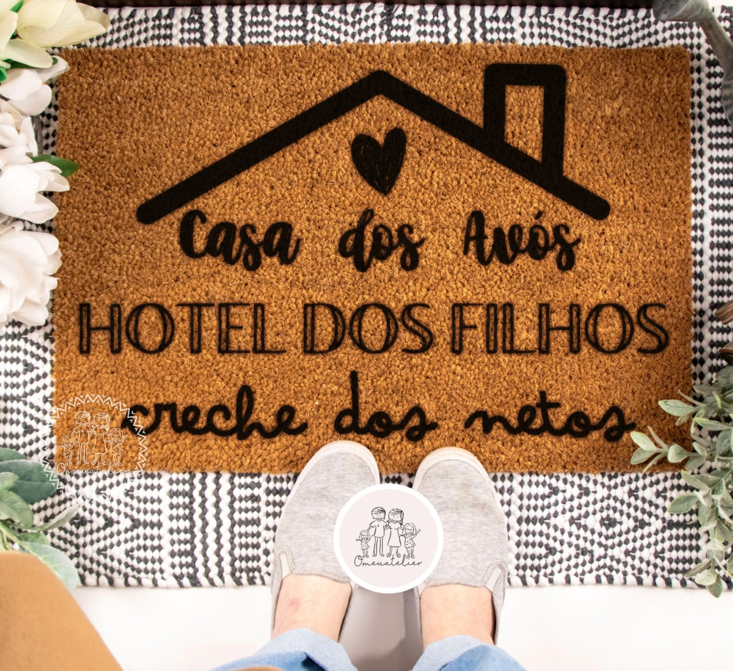 Tapete de entrada personalizado “Casa dos avós, hotel dos filhos, creche dos netos"