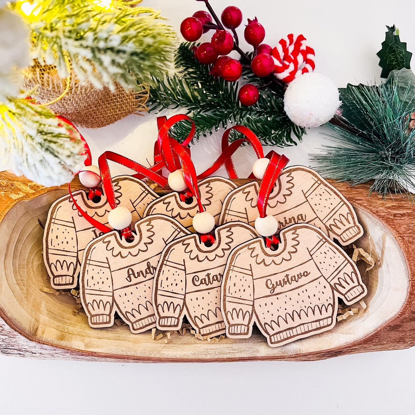 Enfeite de Natal em Madeira Personalizado – Camisola