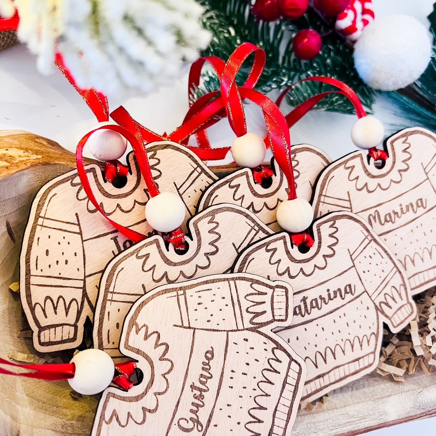 Enfeite de Natal em Madeira Personalizado – Camisola