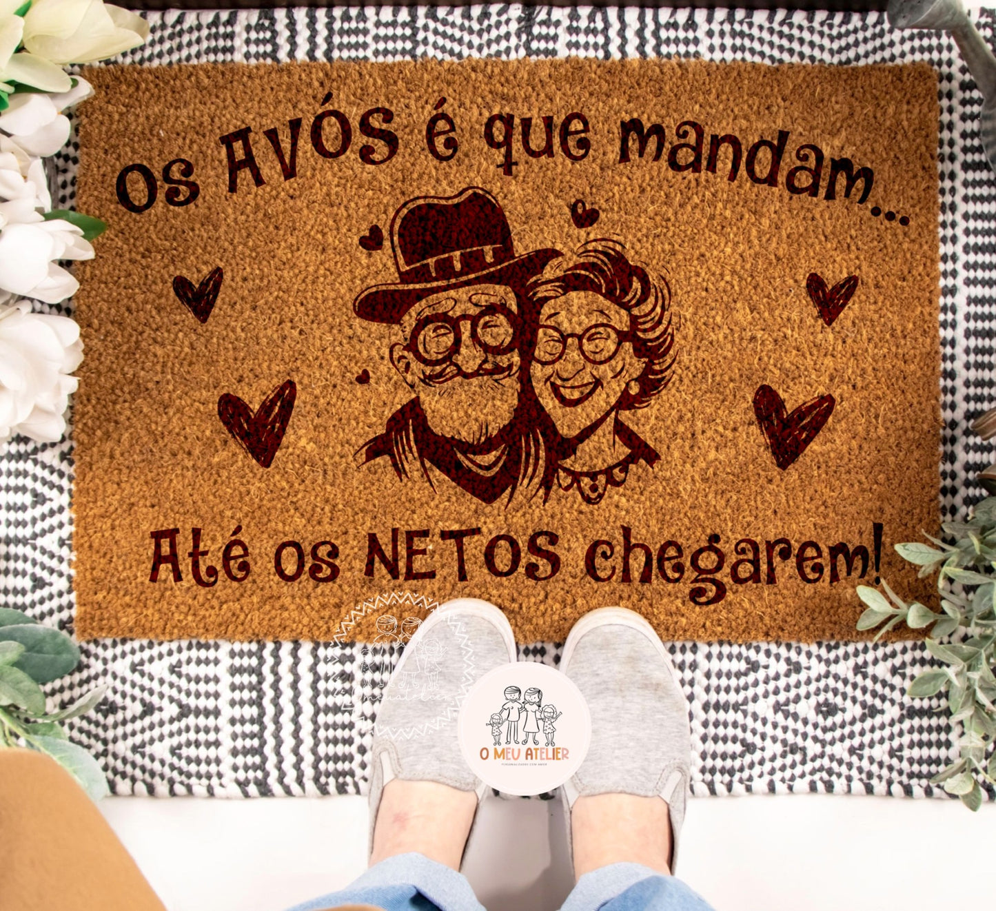 Tapete de entrada personalizado “Os avós é que mandam... Até os netos chegarem!”